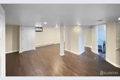 124 Lincoln Avenue, Colonia, NJ 07067 - Photo 17