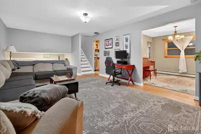 7 Rosewood Drive, Milltown, NJ 08850 - Photo 5