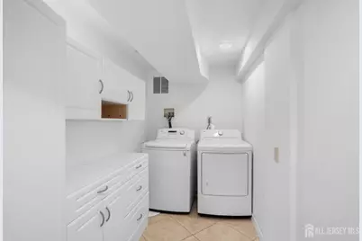 42 Nostrand Road, Hillsborough Township, NJ 08844 - Photo 43