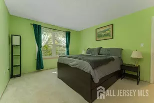 18 N Sheffield Ct, North Brunswick Township, NJ 08902 - Photo 11