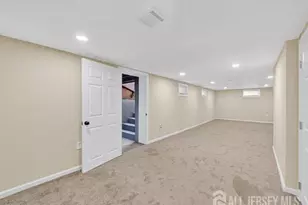 54 Freeman St, Woodbridge Township, NJ 07095 - Photo 27