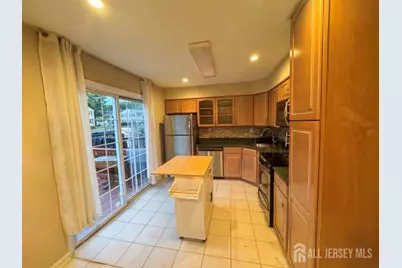 10 Mochen Court, Sayreville, NJ 08872 - Photo 5