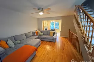 10 Mochen Ct, Sayreville, NJ 08872 - Photo 3