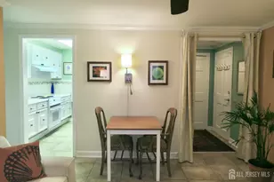 72N Amherst Ln, Monroe Township, NJ 08831 - Photo 9