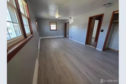 11 Post Boulevard, Carteret, NJ 07008 - Photo 17