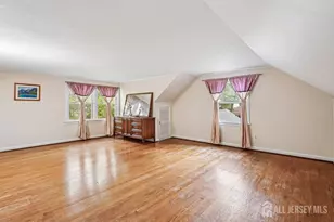 35 Revere Blvd, Edison, NJ 08820 - Photo 15