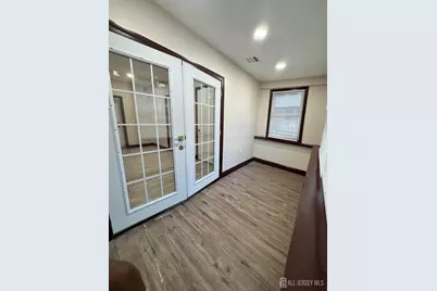 811 S 13th Street S, Newark, NJ 07108 - Photo 17