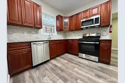 811 S 13th Street S, Newark, NJ 07108 - Photo 3
