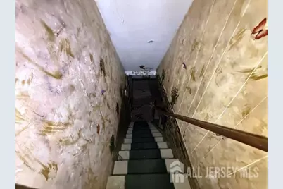 49 Loretta Street, Perth Amboy, NJ 08861 - Photo 15