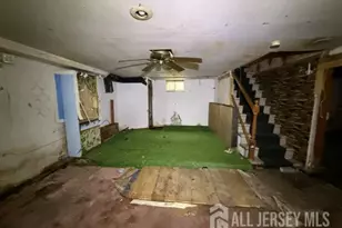 49 Loretta St, Perth Amboy, NJ 08861 - Photo 17