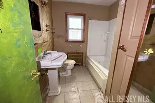 49 Loretta St, Perth Amboy, NJ 08861 - Photo 13