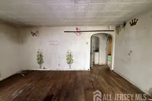 49 Loretta St, Perth Amboy, NJ 08861 - Photo 5
