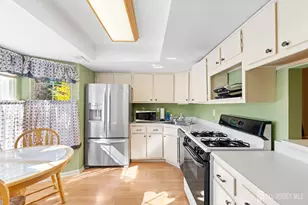 106 Wilshire Ct, Old Bridge Township, NJ 08857 - Photo 7