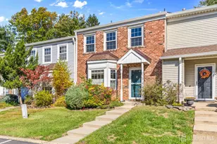 106 Wilshire Ct, Old Bridge Township, NJ 08857 - Photo 3