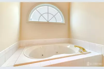 71 Leeds Lane, Monroe Township, NJ 08831 - Photo 19