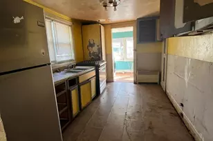 10 Pergola Ave, Jamesburg, NJ 08831 - Photo 3