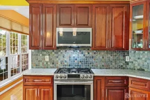 46 Marion Dr, Plainsboro Township, NJ 08536 - Photo 9