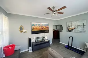 988 Elmer Pl, North Brunswick Township, NJ 08902 - Photo 7