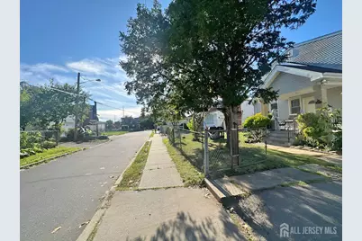 988 Elmer Place, North Brunswick Township, NJ 08902 - Photo 31