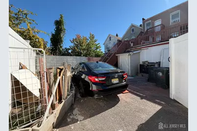 292 Smith Street, Perth Amboy, NJ 08861 - Photo 7