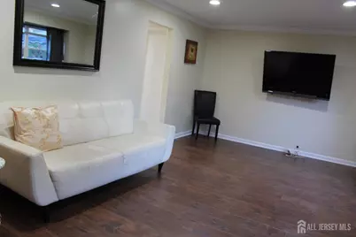 707 Merrywood Drive, Edison, NJ 08817 - Photo 9