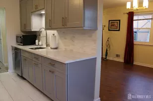 707 Merrywood Dr, Edison, NJ 08817 - Photo 11