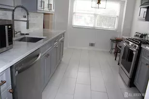 707 Merrywood Dr, Edison, NJ 08817 - Photo 35