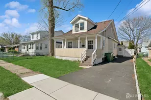 210 Washington Ave, Edison, NJ 08817 - Photo 3