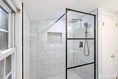 174 Alcoa Avenue, Edison, NJ 08837 - Photo 17