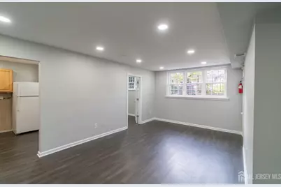 106 College Drive, Edison, NJ 08817 - Photo 9