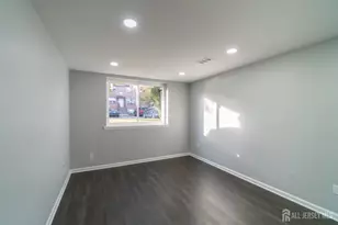 106 College Dr, Edison, NJ 08817 - Photo 15