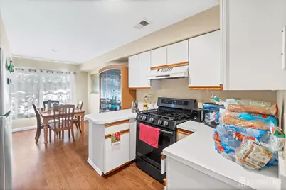 1002 Hidden Village Drive, Perth Amboy, NJ 08861 - Photo 5