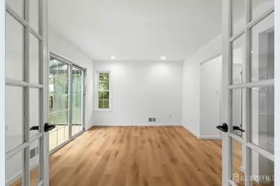 206 Ash Court, Middlesex, NJ 08852 - Photo 17