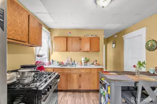 42 Pulaski Ave, Carteret, NJ 07008 - Photo 23