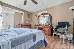 42 Pulaski Ave, Carteret, NJ 07008 - Photo 15