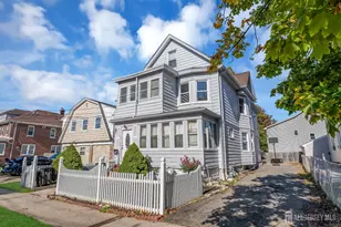 42 Pulaski Ave, Carteret, NJ 07008 - Photo 3