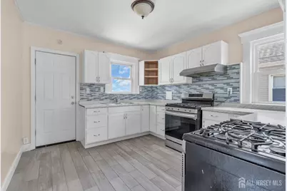 42 Pulaski Avenue, Carteret, NJ 07008 - Photo 39