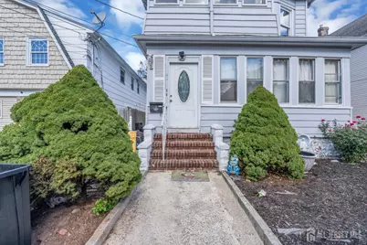 42 Pulaski Avenue, Carteret, NJ 07008 - Photo 5