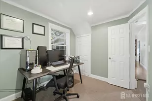 2 Metuchen Ave, Woodbridge Township, NJ 07095 - Photo 23