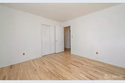 3996 Park Avenue, Edison, NJ 08820 - Photo 19