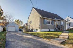 111 Longview Circle E, Fords, NJ 08863 - Photo 3