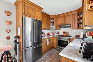 6 Elmwood Ave, Carteret, NJ 07008 - Photo 13