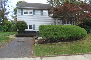 10 Willow Ave, Edison, NJ 08817 - Photo 17