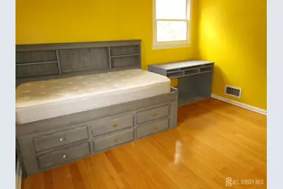 10 Willow Avenue, Edison, NJ 08817 - Photo 9