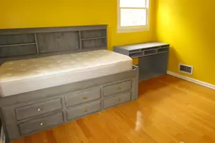 10 Willow Ave, Edison, NJ 08817 - Photo 9