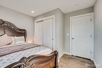 191 Hoover Avenue, Edison, NJ 08837 - Photo 27