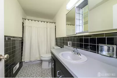 2 Hamlin Road, East Brunswick Township, NJ 08816 - Photo 25