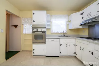 2 Hamlin Road, East Brunswick Township, NJ 08816 - Photo 17