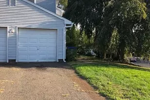 19 Jill Ct, Edison, NJ 08817 - Photo 3