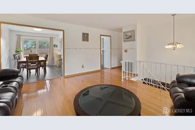 6 Michelle Court, Ewing Township, NJ 08628 - Photo 5